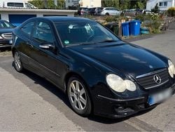 Schwarz Gebraucht 2005 Mercedes C230 Coupé | 3.000 € (Guter Preis)