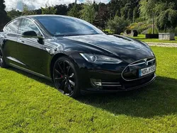 Schwarz Gebraucht 2015 Tesla Model S Limousine | 29.800 € (Superpreis)