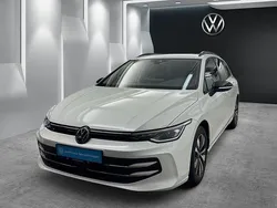 Oryxweiß perlmutteffekt Gebraucht 2024 VW Golf VIII Goal Kombi | 33.480 € (Superpreis)