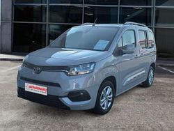 Gelb Gebraucht 2020 Toyota Proace Verso City Kombi | 23.990 € (Fairer Preis)