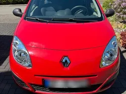 Rot Gebraucht 2009 Renault Twingo Kleinwagen | 2.250 € (Guter Preis)