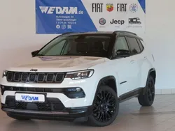 Alpine white schwarz Gebraucht 2023 Jeep Compass SUV | 26.440 € (Guter Preis)