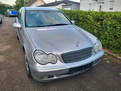 Silber Gebraucht 2003 Mercedes C200 Classic Limousine | 5.450 € (Teuer)