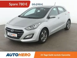 Grau Gebraucht 2015 Hyundai i30 YES! Limousine | 9.260 € (Fairer Preis)