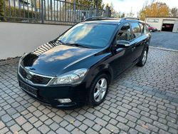 Schwarz Gebraucht 2011 Kia Ceed Sportswagon Spirit Kombi | 6.495 €