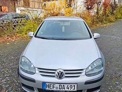 Silber Gebraucht 2004 VW Golf IV Trendline Limousine | 3.500 € (Fairer Preis)