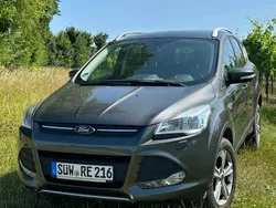 Grau Gebraucht 2015 Ford Kuga SUV | 14.150 € (Guter Preis)