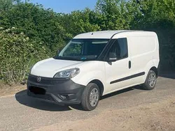 Weiß Gebraucht 2016 Fiat Doblò Van / Kleinbus | 6.900 € (Fairer Preis)