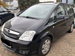 Schwarz Gebraucht 2006 Opel Meriva Van / Kleinbus | 2.650 € (Etwas zu teuer)