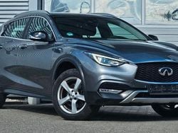 Grau Gebraucht 2016 Infiniti QX30 Premium SUV | 17.980 €