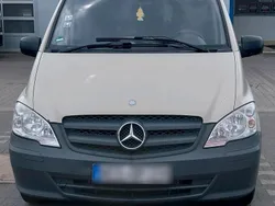 Andere außenfarben Gebraucht 2010 Mercedes Vito Van / Kleinbus | 7.800 €