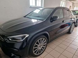 Schwarz Gebraucht 2023 Mercedes CLA220 Shooting Brake AMG line Kombi | 44.500 €