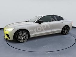 Weiß Gebraucht 2021 Volvo S60 Limousine | 26.800 € (Fairer Preis)