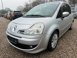 Grau Gebraucht 2008 Renault Grand Modus Dynamique Van / Kleinbus | 2.950 € (Fairer Preis)