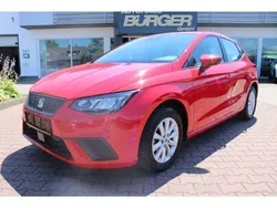 Rot Gebraucht 2023 Seat Ibiza Style Limousine | 16.370 € (Fairer Preis)