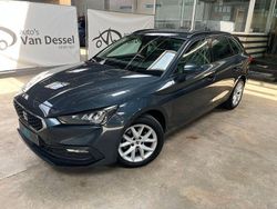 Grau Gebraucht 2023 Seat Leon Limousine | 15.125 € (Fairer Preis)