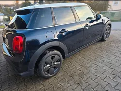 Blau Gebraucht 2023 Mini Cooper Classic Kleinwagen | 24.999 € (Teuer)