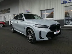Grau Gebraucht 2024 BMW X6 M Sport SUV | 93.900 € (Fairer Preis)