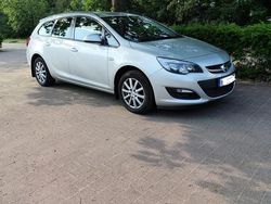Silber Gebraucht 2015 Opel Astra Kombi | 3.950 € (Fairer Preis)
