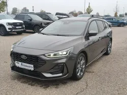 Magneticgrau Gebraucht 2023 Ford Focus ST-Line Kombi | 24.990 € (Superpreis)
