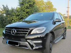 Schwarz Gebraucht 2014 Mercedes ML350 AMG line SUV | 27.500 € (Etwas zu teuer)