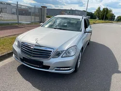 Silber Gebraucht 2012 Mercedes E200 Kombi | 5.300 €