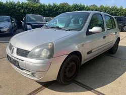 Silber Gebraucht 2006 Renault Clio II Limousine | 800 € (Guter Preis)