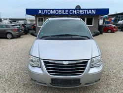 Silber Gebraucht 2005 Chrysler Voyager Van / Kleinbus | 1.200 € (Fairer Preis)