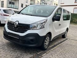 Weiß Gebraucht 2018 Renault Trafic Expression Van / Kleinbus | 14.490 € (Guter Preis)