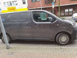 Dark grey Gebraucht 2018 Toyota Proace Van | 9.500 €