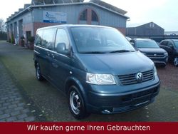 Grau Gebraucht 2009 VW Caravelle Trendline Van / Kleinbus | 7.899 €