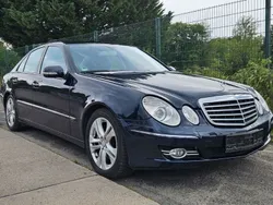 Blau Gebraucht 2006 Mercedes E320 Avantgarde Limousine | 7.490 € (Fairer Preis)
