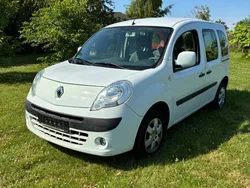 Weiß Gebraucht 2010 Renault Kangoo Expression Van / Kleinbus | 4.900 € (Fairer Preis)