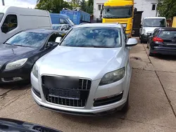 Grau Gebraucht 2011 Audi Q7 SUV | 15.499 €