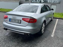 Silber Gebraucht 2015 Audi A4 Limousine | 11.850 € (Guter Preis)