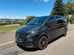 Schwarz Gebraucht 2024 Mercedes V300 Avantgarde Van / Kleinbus | 77.700 €
