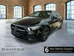 Unilack nachtschwarz Gebraucht 2021 Mercedes A250 AMG Limousine | 26.800 € (Fairer Preis)
