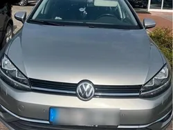 Silber Gebraucht 2018 VW Golf VII Kleinwagen | 17.000 € (Fairer Preis)