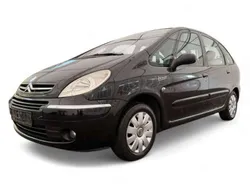 Lackierung schwarz perla nera/ Gebraucht 2008 Citroën Xsara Picasso Van / Kleinbus | 2.900 € (Etwas zu teuer)