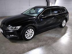 Schwarz Gebraucht 2016 VW Passat Kombi | 9.500 € (Fairer Preis)