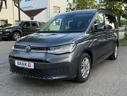 Grau Gebraucht 2021 VW Caddy S Van / Kleinbus | 15.990 €