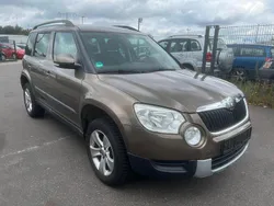 Braun Gebraucht 2009 Skoda Yeti Ambition SUV | 3.990 € (Superpreis)