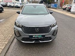 Grau Gebraucht 2024 Peugeot 2008 Allure SUV | 21.899 € (Guter Preis)