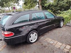 Schwarz Gebraucht 2004 Mercedes 320 Kombi | 2.900 € (Superpreis)