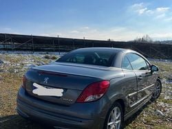 Grau Gebraucht 2009 Peugeot 207 CC Platinum Cabrio | 2.800 € (Guter Preis)