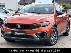 Orange Gebraucht 2021 Fiat Tipo Cross Limousine | 13.990 € (Fairer Preis)