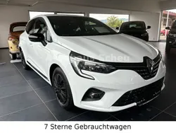 Weiß Gebraucht 2022 Renault Clio V Techno Kleinwagen | 18.190 € (Etwas zu teuer)