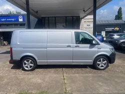 Silber Gebraucht 2016 VW T6 Van | 18.990 €