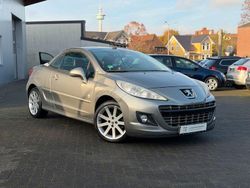 Grau Gebraucht 2010 Peugeot 207 CC Roland Garros Cabrio | 4.790 € (Etwas zu teuer)