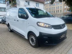 Weiß Gebraucht 2020 Opel Vivaro Selection Van | 14.690 € (Fairer Preis)